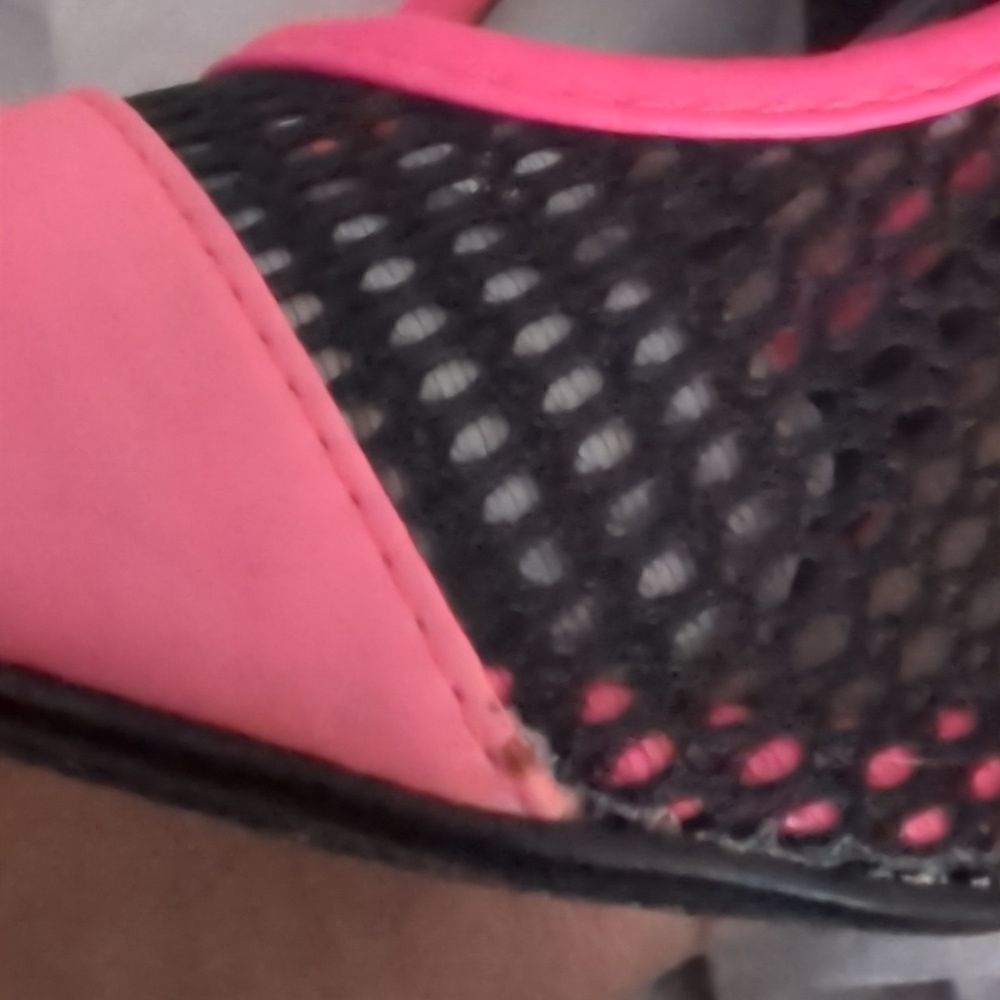 NEON HOT pink colorblock pump w/ ankle strap - Picture 8 of 8